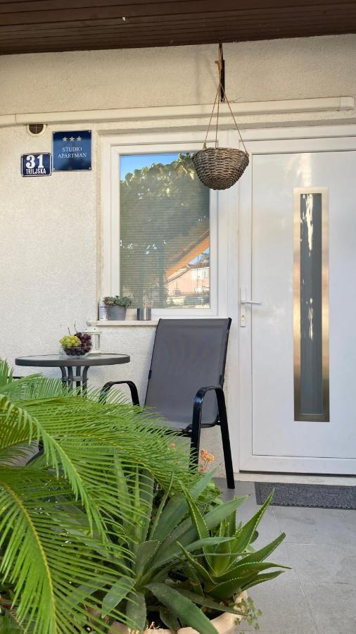 Ria Apartament *