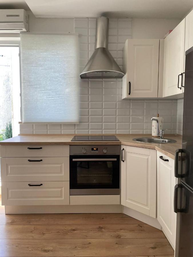 Ria Apartman